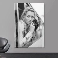 Scandinavian Simple Wall Art Sexy Supermodel Kate Moss HD Canvas Poster Print for Home Bedroom Living Room Decoration Gifts
