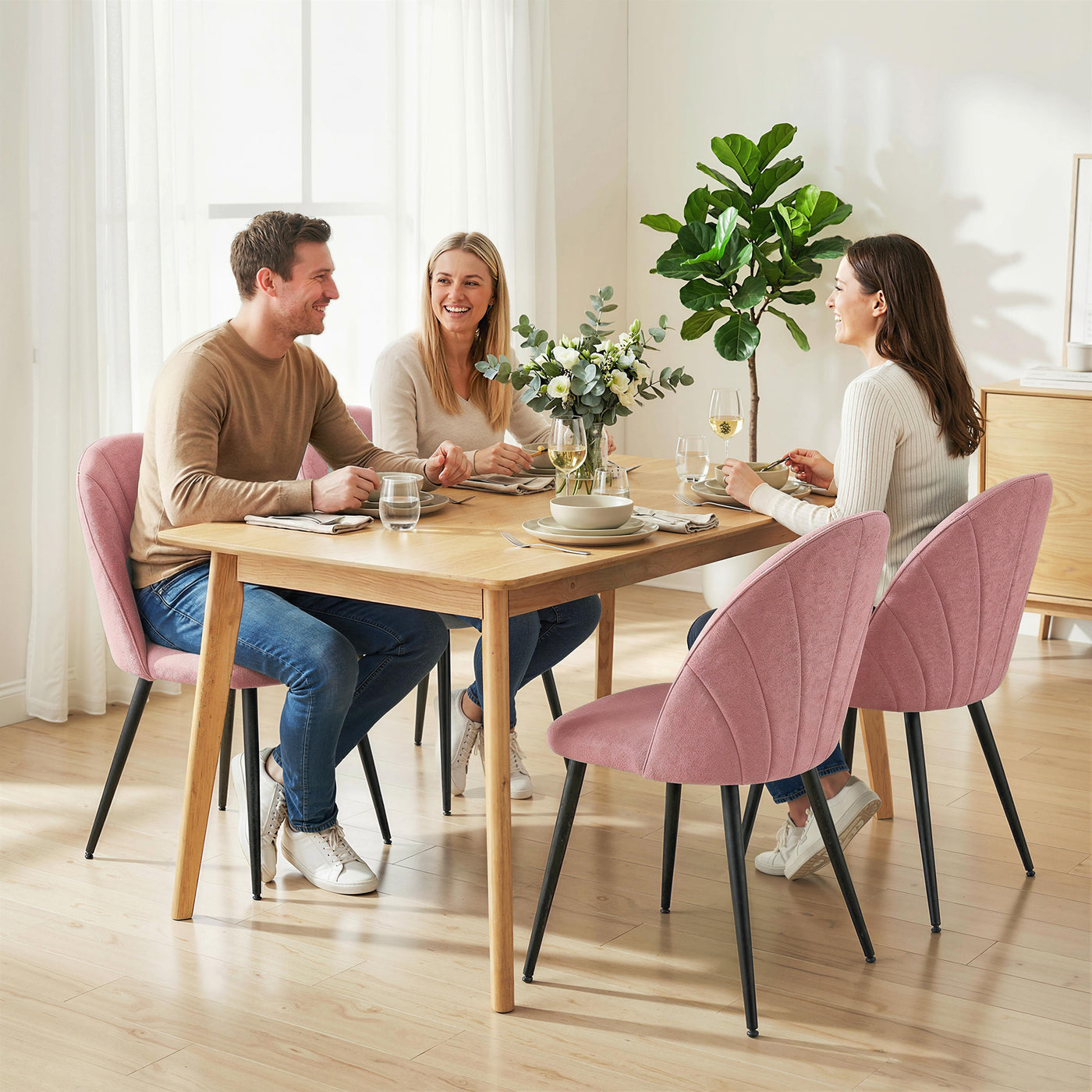 Modern Dining Chairs Set of 4, Upholstered Dining Room Chairs with Metal Legs, Shell Backrest, Padded Seat, Pink