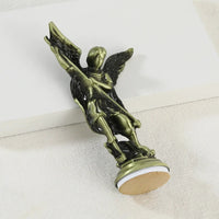 Christian Saint Michael FigurineThe Archangel Defeating Satan Guardian Statues Zinc Alloy Ctafts For Home Room Tabletop Desktop