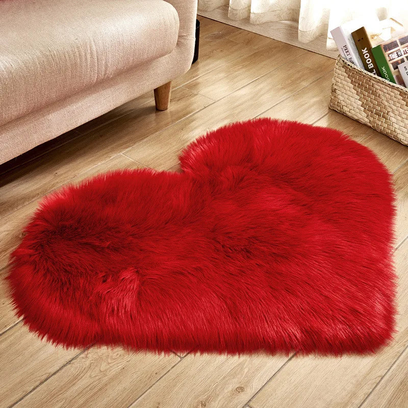 1pc Valentine'S Day Small Heart-Shaped Plush Area Rug Soft Indoor Carpet for Living Room Bedroom Cozy Home Decor New Year'S Gift