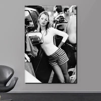Scandinavian Simple Wall Art Sexy Supermodel Kate Moss HD Canvas Poster Print for Home Bedroom Living Room Decoration Gifts