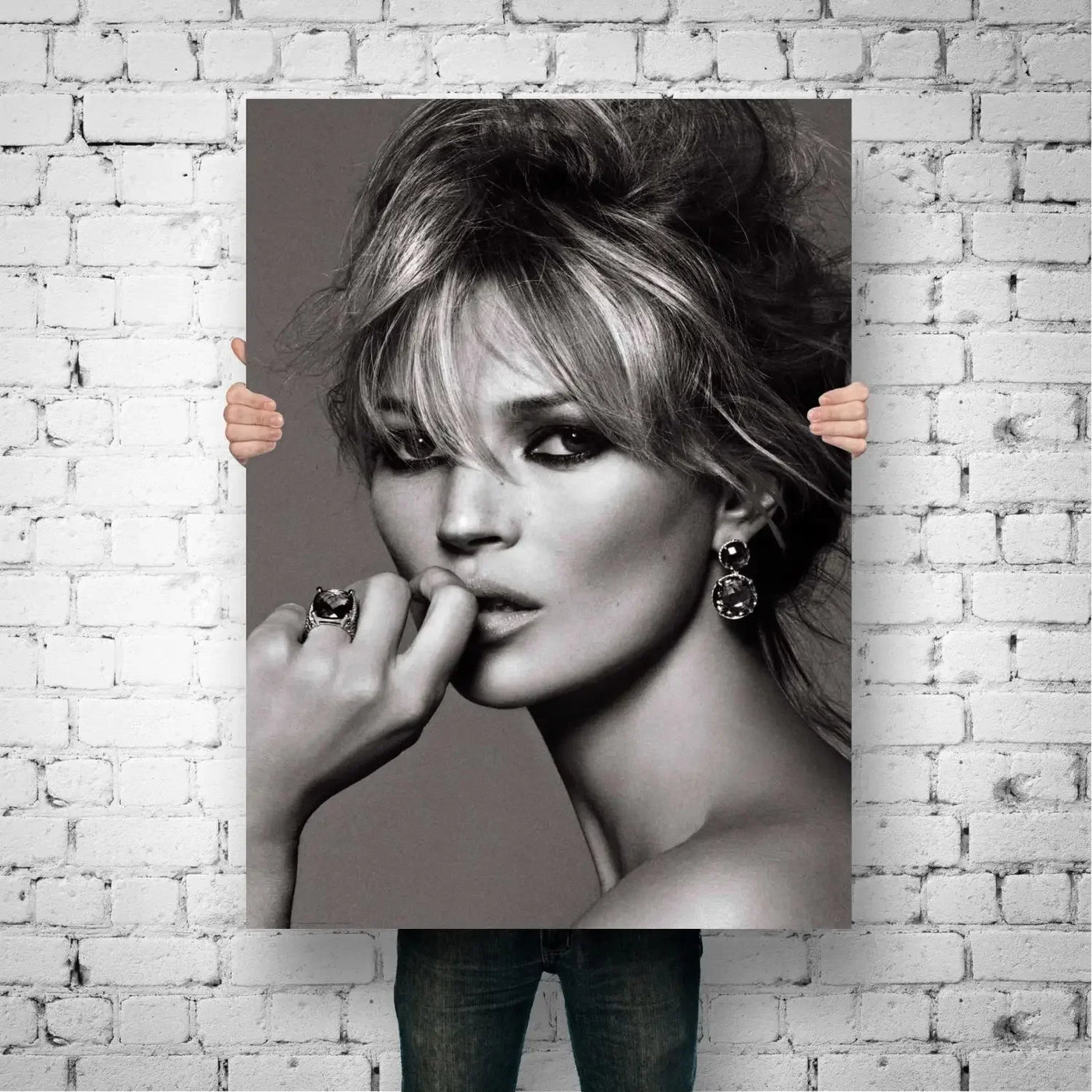 Scandinavian Simple Wall Art Sexy Supermodel Kate Moss HD Canvas Poster Print for Home Bedroom Living Room Decoration Gifts
